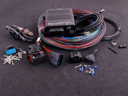 MaxxECU STREET 2249 stand alone computer (premium version with connector, harness, wideband LSU 4.9 O2 sensor and accessories)