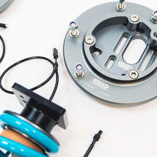 Nitron NTCBM022ER3+FAL NTR-R3 elec-TRON Coilover Kit BMW M4 (F82) (wersja z podnoszeniem przedniej osi, 25mm)