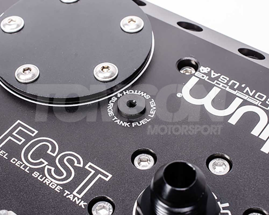 Wewnętrzny kolektor paliwa Radium Engineering 20-0992-00 FCST Fuel Cell Surge Tank na 3 pompy Walbro F90000267/274/285 E85 do zbiorników paliwa ATL, Radium Engineering z top plate 6"x10" 24-bolt (bez pomp)