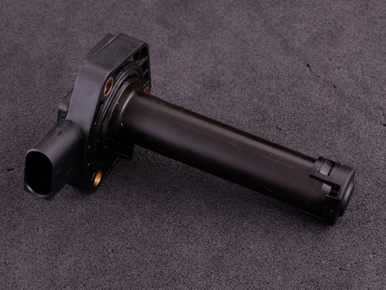 MaxxECU 2210 BMW oil level and temperature sensor