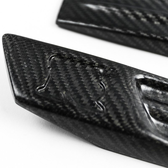 Agency Power AP-GTR-609 carbon fiber front fender logo plate Nissan GT-R R35