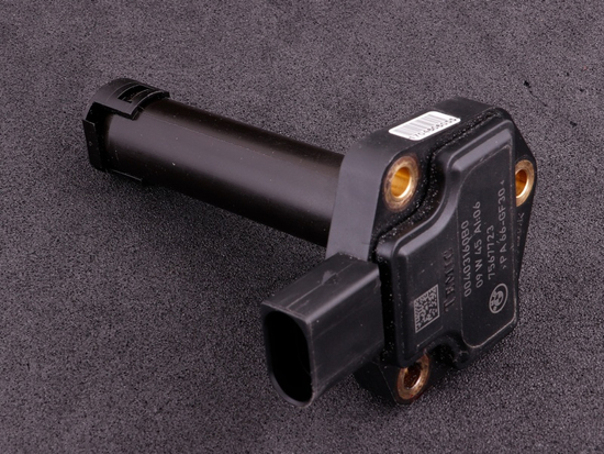 Czujnik poziomu i temperatury oleju MaxxECU 2210 BMW