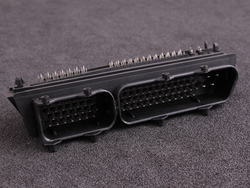 Złącze ECU MaxxECU 1529 do VW/Audi 1.8T 80-pin