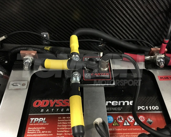 Elektroniczny wyłącznik prądu (izolator akumulatora) Cartek CK-BR-08-B XR z homologacją FIA