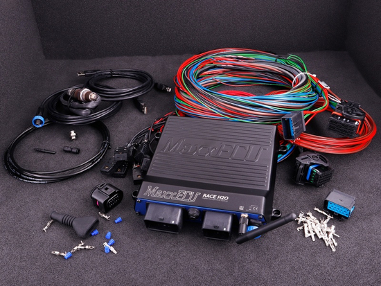 MaxxECU RACE H2O 2252 standalone computer (with connectors, single LSU 4.9, flying lead install kit and accessories)