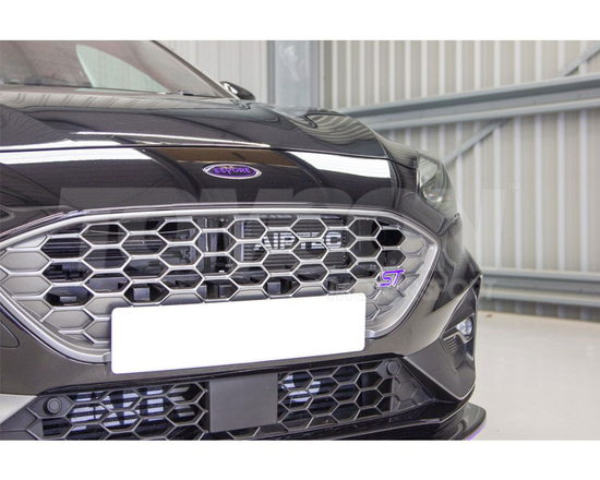 Chłodnica oleju Airtec Motorsport ATMSFO133 z termostatem Ford Focus ST Mk4 2.3 EcoBoost