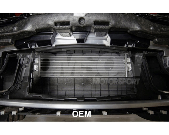 Chłodnica intercoolera (chargecoolera) CSF Race 8154 BMW Z4 20i, 30i, M40i (G29), M240iX (G42), 320i, 330i, 330iX, M340i, M340iX (G20, G21), Toyota Supra Mk5 (A90, A91) 3.0 (B58)
