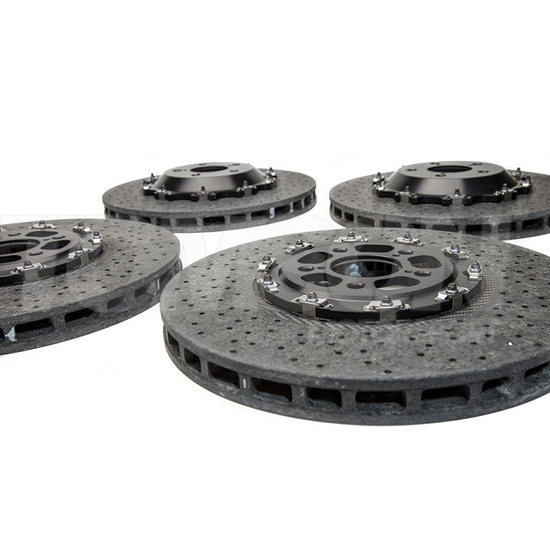 Brembo carbon ceramic brake kit Nissan GT-R R35