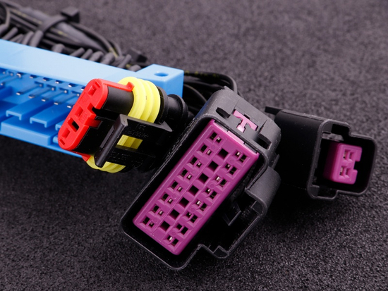 Komputer standalone MaxxECU RACE 1475 Plug-in (P&P) wersja Extra Nissan S14 SR20 (76-pin)