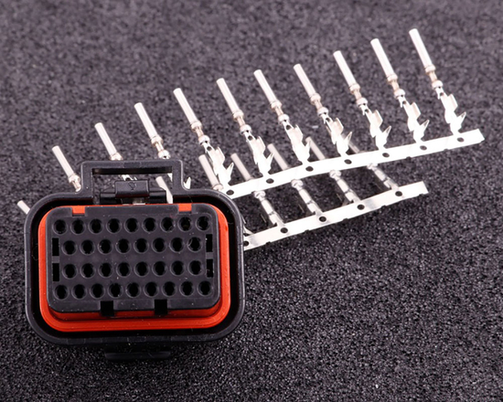 MaxxECU 2417 connector for stand alone MaxxECU GEN2 Race ECU's (connector 2) (34-pin superseal 1.0)