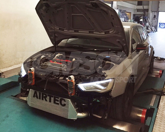 Intercooler Airtec Motorsport ATINTVAG18 Audi RS3 (8V) 2.5 20v TFSI 5 cyl. (EA855, EA855 evo) bez wzmocnienia pasa przedniego (bez ACC)