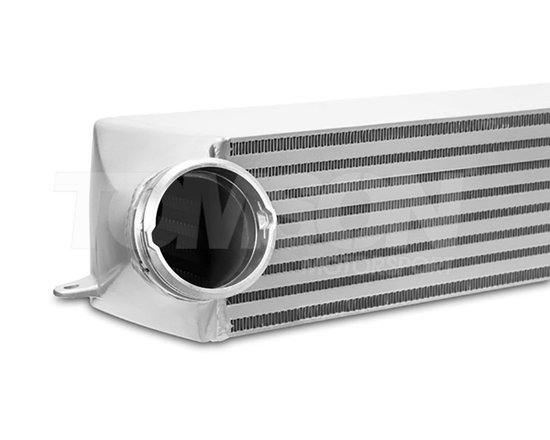 Intercooler Mishimoto MMINT-E90-07 BMW 335i E90, E91, E92, E93, 135i/1M E82, E88 (N54, N55) srebrny