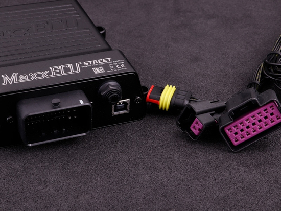 Komputer standalone MaxxECU STREET 1893 Plug-in (P&P) wersja Extra Toyota Supra MkIV (2JZ)