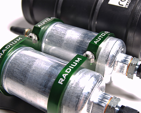 Aluminiowe mocowanie do filtra lub pompy paliwa Radium Engineering 20-0122 śr. 60 mm (podwójne)