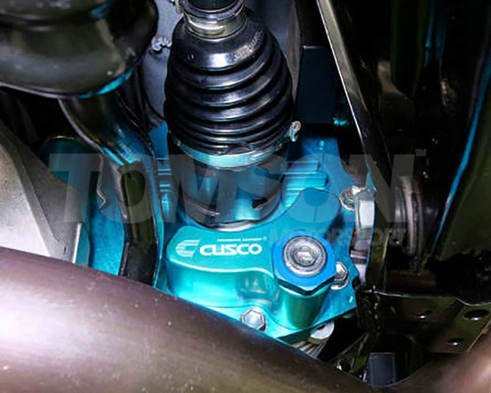 Cusco 1C7 008 AS high volume rear diff cover (+250 ml oil capacity incrase) Toyota GR Yaris (Gen 1) (GXPA16) 1.6 G16E-GTS (silver)