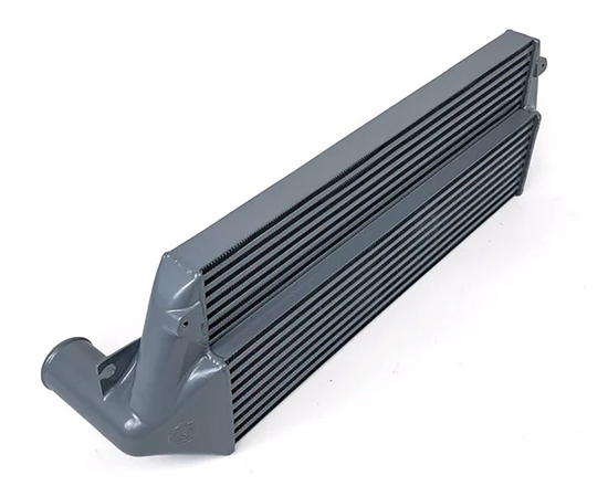CSF Race 8285 stepped-core intercooler Toyota GR Corolla (GZEA14) 1.6 G16E-GTS (silver)