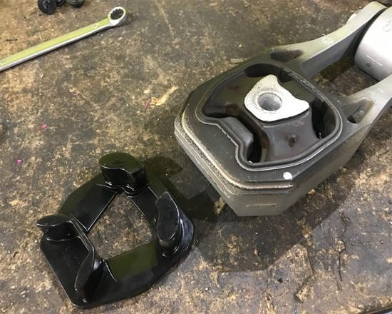 Powerflex PFF85-530BLK Black Edition transmission mount insert Audi A3/S3 (8P), TT (8J), VW Golf VI / VI R (5K), Golf V / V GTi / V R32 (1K), Jetta V (1K), Passat Typ 3C (B6, B7), Touran, EOS, Skoda Superb