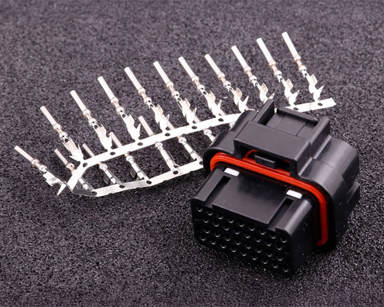 MaxxECU 2417 connector for stand alone MaxxECU GEN2 Race ECU's (connector 2) (34-pin superseal 1.0)